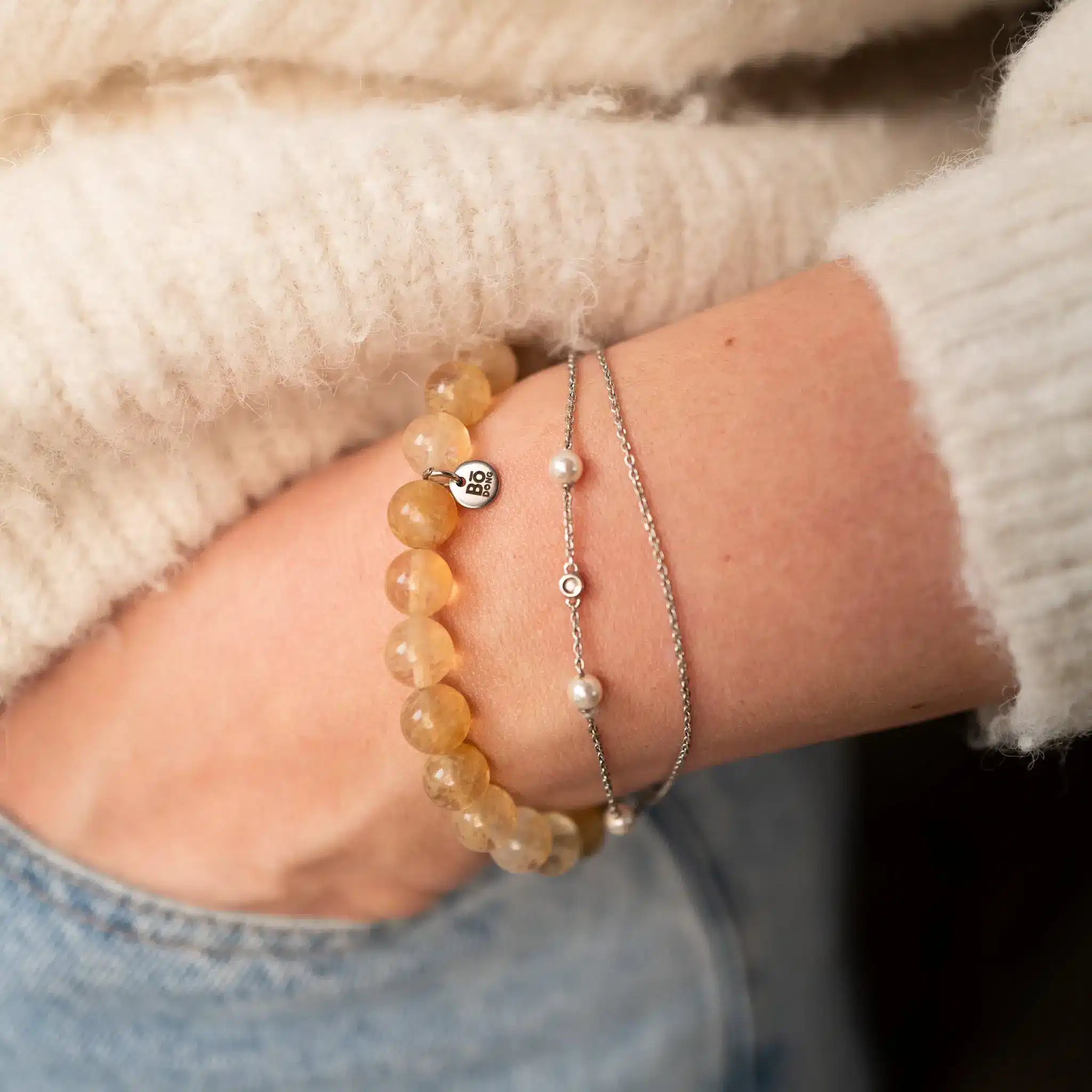 Bracelet Citrine porté – bijou lumineux pour énergie positive et confiance